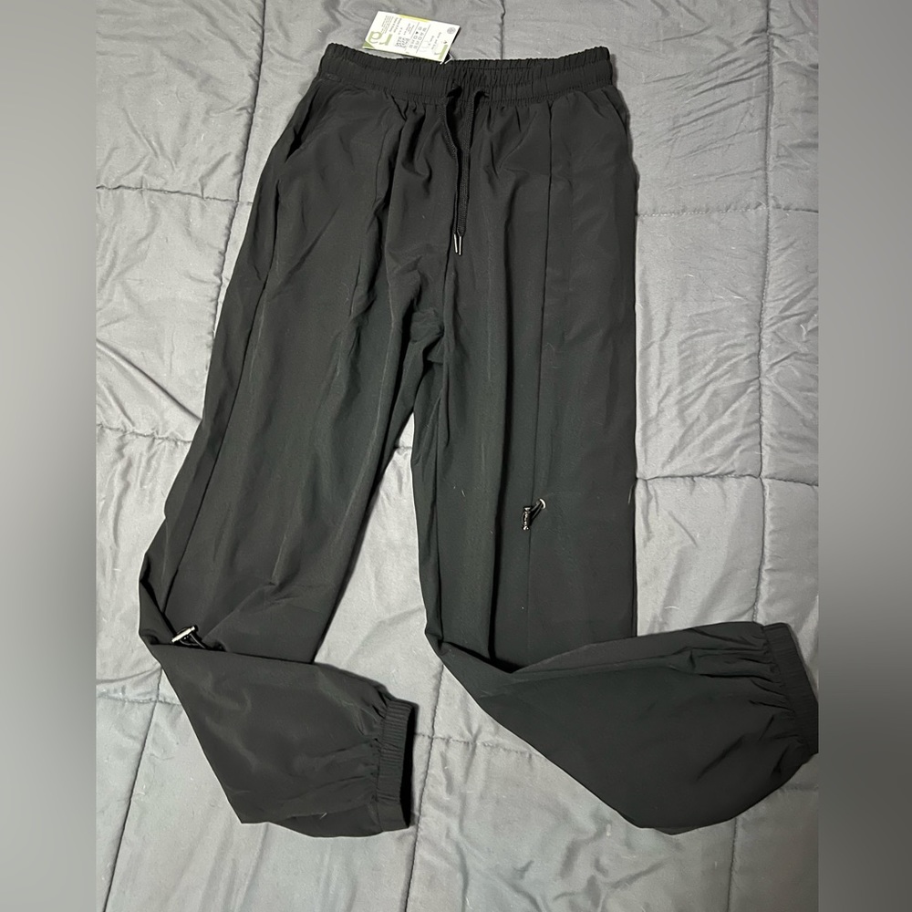 Halara Joggers